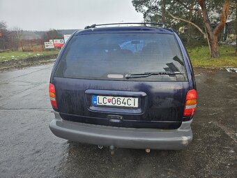 Chrysler voyager 2.0 - 10