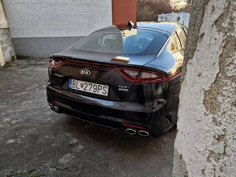 Kia Stinger 3,3l odpočet DPH 272kw (370PS) r.v. 2017, 4x4 - 10