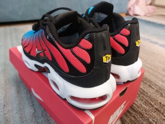 Nové Nike AIR MAX PLUS, EU 42 - 10