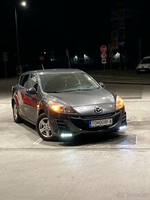 Mazda 3 Hatchback - 10