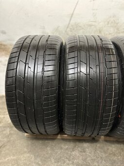 Nepoužitá letná sada Audi RS6 - 5x112 R21 , 275/35/21 - 10