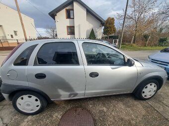 Opel corsa 1.0 - 10