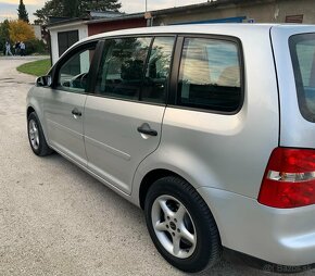 Volkswagen Touran 1.9 TDI r.v 2005 77kw - 10