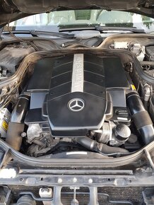 Mercedes E500 W211 - 10