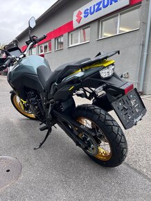 Suzuki Vstrom 800 DE - 10