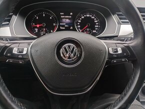 VW Passat Variant - 10