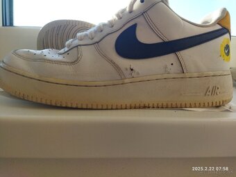 Nike Air force 1 have a nike day edition - 10