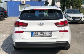 Hyundai i30 Cw 1.6 CRDI 115 Classic 1.majiteľ - 10