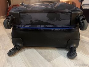 Kufor Eastpak (68l) so 4 kolieskami - 10