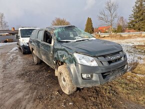 Rozpredam Isuzu D-max 2.5 120kw biturbo 2012 - 10