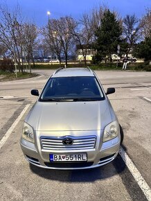 Toyota Avensis combi 1,8 Benzin - 10