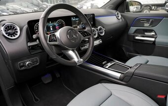 Mercedes-Benz GLA 180 - 10