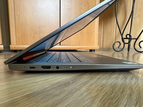 Predám limitovanú edíciu Lenovo Ducati Slim 5 00133/10000 - 10