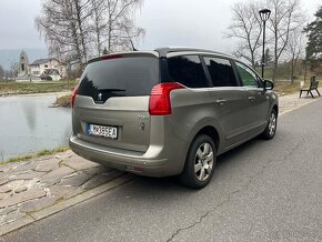 Peugeot 5008 r.v.2017 7miestny - 10