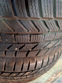 215/65 r17 zimné 2ks - 10