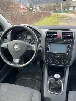 Vw golf 6 benzín 154 tisíc km 2012 - 10