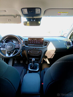 Kia Ceed SW 1.0 T-GDi GOLD + NAVI MY 2024 - 10