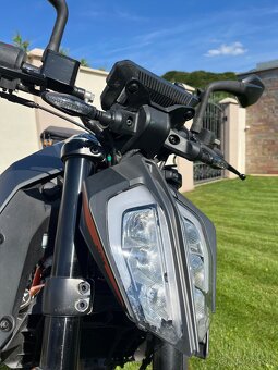 TOP KTM 125 Duke 2021 - 10