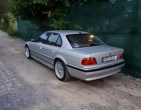 BMW 735i E38 V8 po rekonštrukcii - 10