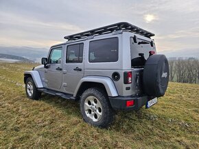 Jeep Wrangler Unlimited JK 2.8 Sahara A/T - 10