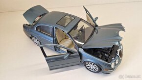 1:18 JAGUAR S-TYPE - 10