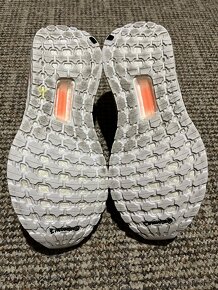 Adidas Ultraboost 19 Vel 37 1/3 - 10