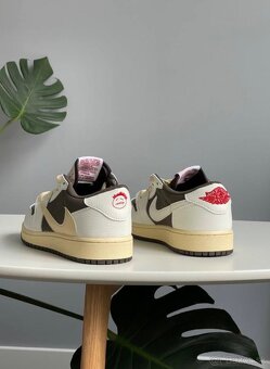 Nike Air Jordan 1 Low OG x Travis Scott “Reverse Mocha” - 10