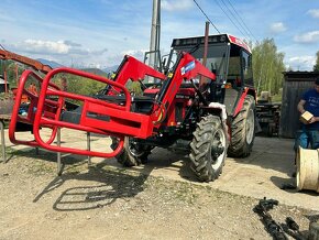 Čelný nakladač s nosnosťou 960kg i 700kg - 10