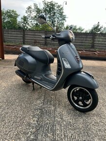 Vespa GTS 300 Super Sport - 10