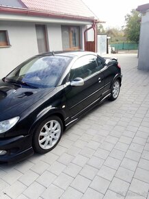 Predám Peugeot 206 cc Cabrio r.v.2002.2.liter benzín 100 kw - 10