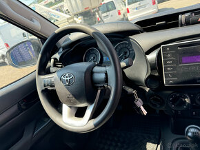 Toyota Hilux DC 2.4 I D-4D Live - 10