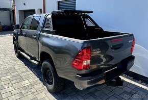 TOYOTA HILUX 2.4 D-4D - PREDAJ AJ NA SPLÁTKY - 10