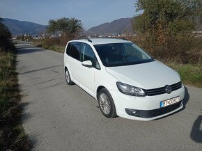 Volkswagen Touran - 10