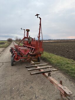 Predám becker sejačku a plečku - 10