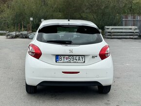 Peugeot 208. r.v. 2014,1398cm3,50kw, autom. prevodovka AT/5 - 10