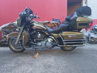 Harley Davidson Electra Glide Ultra Classic - 10