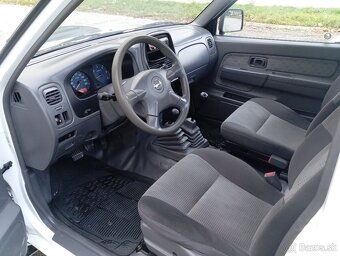 Nissan Navara 2,5 TDi 4x4 - 10