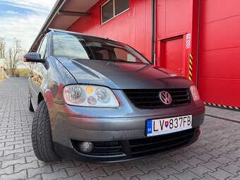 VOLKSWAGEN TOURAN, 1,9 TDI, AUTOMAT DSG, DVD, TAŽNÉ, NOSIČ - 10