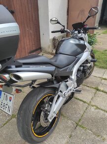 Suzuki gsr 600 - 10