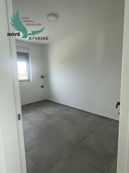 Apartmán s bazénom na strešnej terase a krásnym výhľadom na  - 10