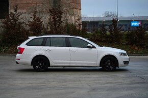 Škoda Octavia Combi 2.0TDI DSG Style - 10