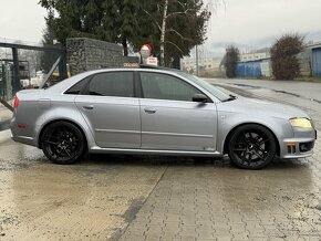 Audi rs4 4.2 V8 420koni manuál - 10