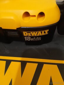 Klincovačka Dewalt+2ks bateria - 10