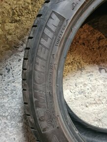 Michelin Primacy HP 225 45 r17 - 10