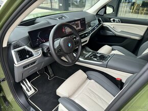 BMW X7 xDrive M60i Urban Green CENA BEZ DPH - 10