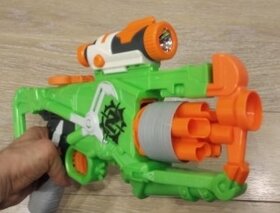 Nerf - nová taktická svítilna - 10