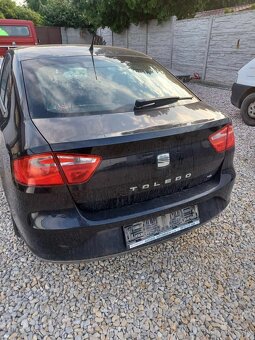 Rozpredam Seat Toledo 1.2Tsi 77kw CBZ 2014 - 10