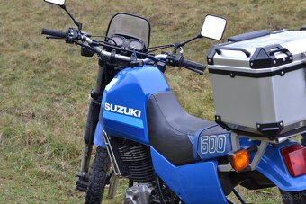 Suzuki DR 600 - 10