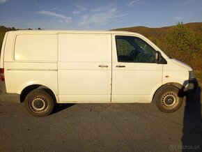 VW Transporter T5 1,9 TDI 63 kw - 10