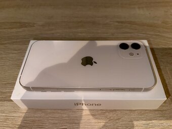 Rezervovane - Iphone 12 White 64 GB - 10